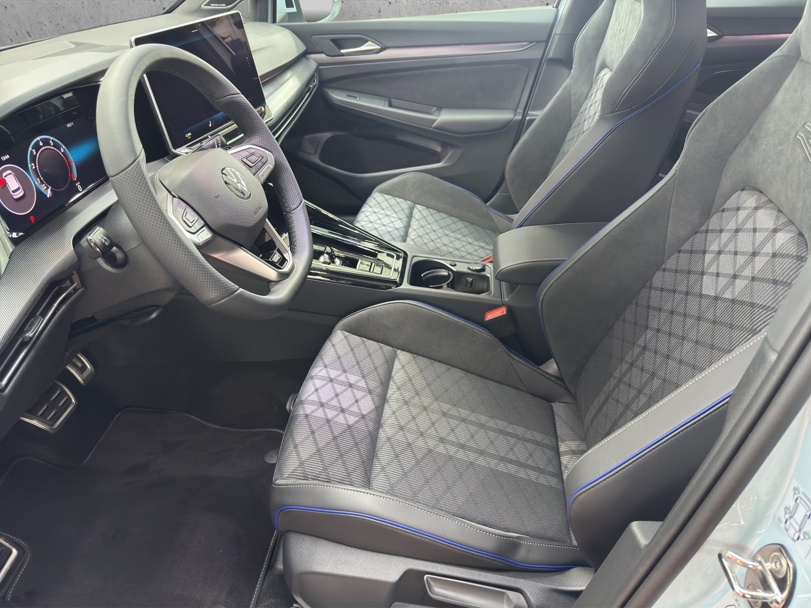 VW Golf 1.5 e TSI mHEV R-Line DSG, Mild-Hybrid Benzin/Elektro, Neuwagen, Automatik - 7