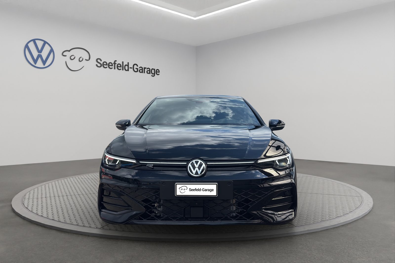 VW Golf R-Line, Benzin, Neuwagen, Automatik - 2