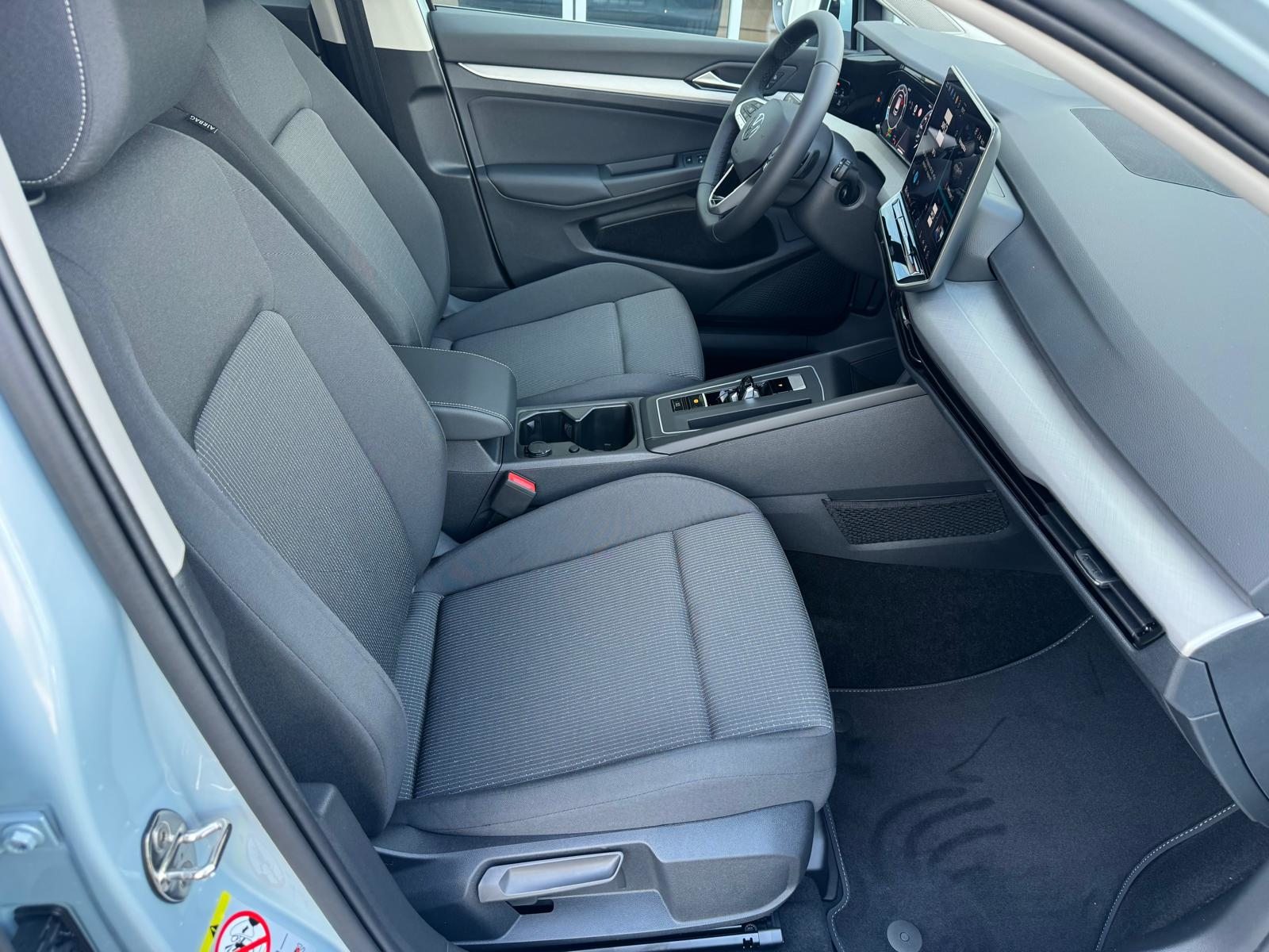 VW Golf Value, Benzin, Neuwagen, Automatik - 3
