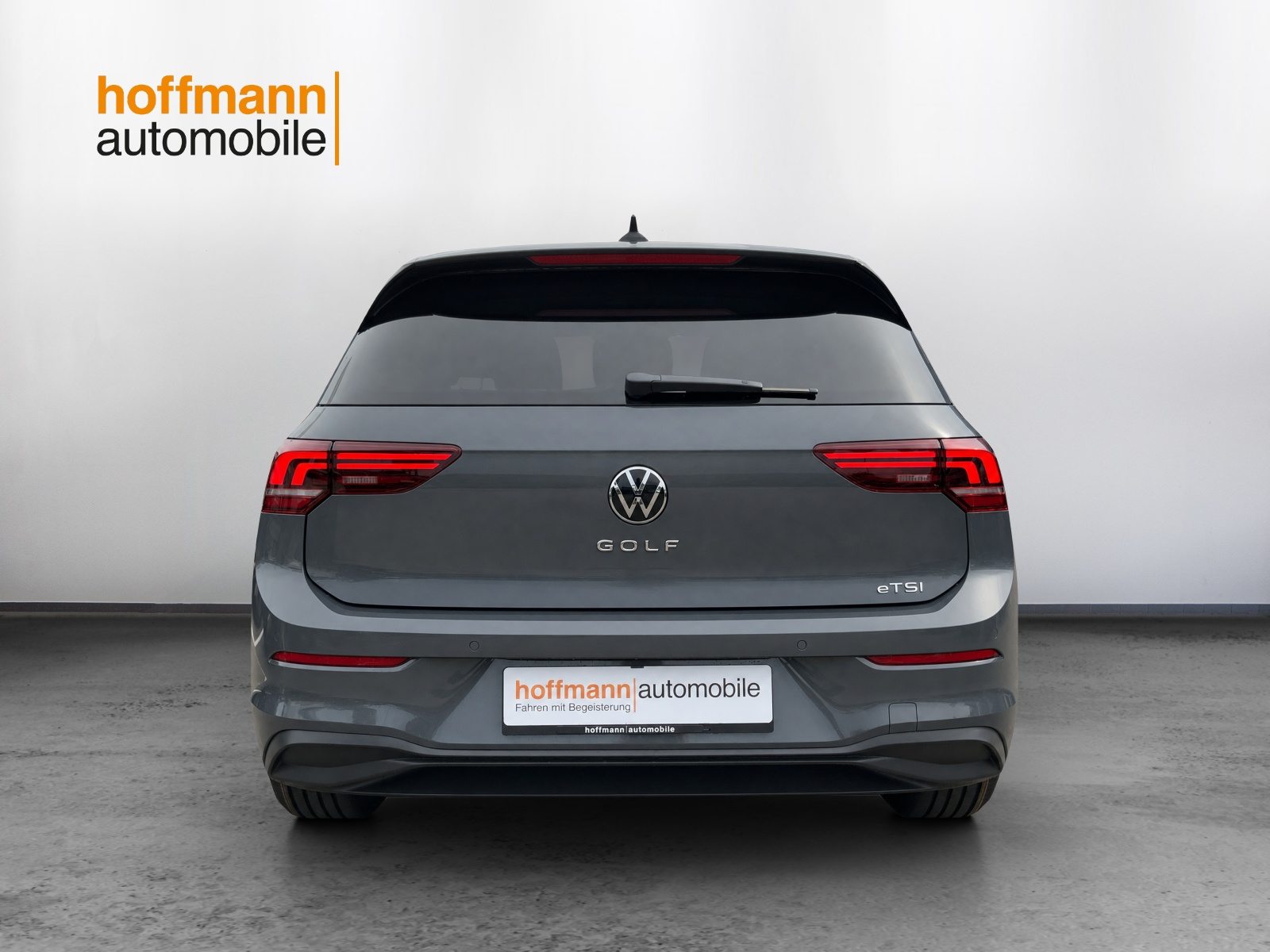 VW Golf UNITED, Petrol, New car, Automatic - 5