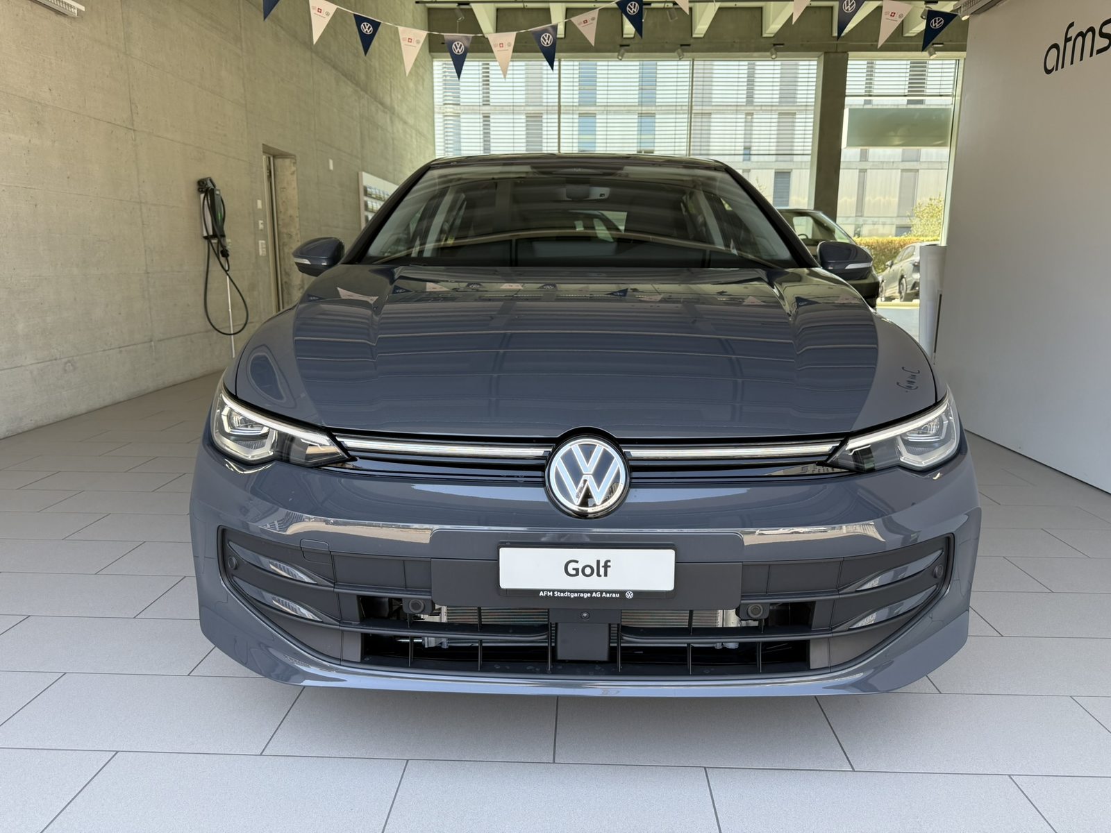 VW Golf UNITED, Benzin, Neuwagen, Automatik - 2
