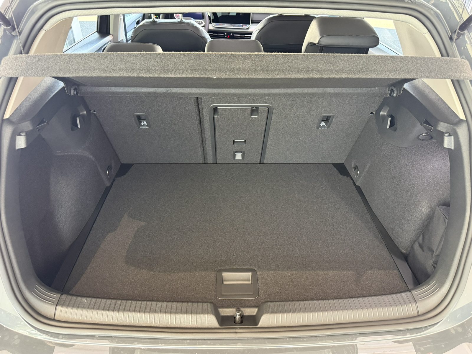 VW Golf UNITED, Benzin, Neuwagen, Automatik - 7