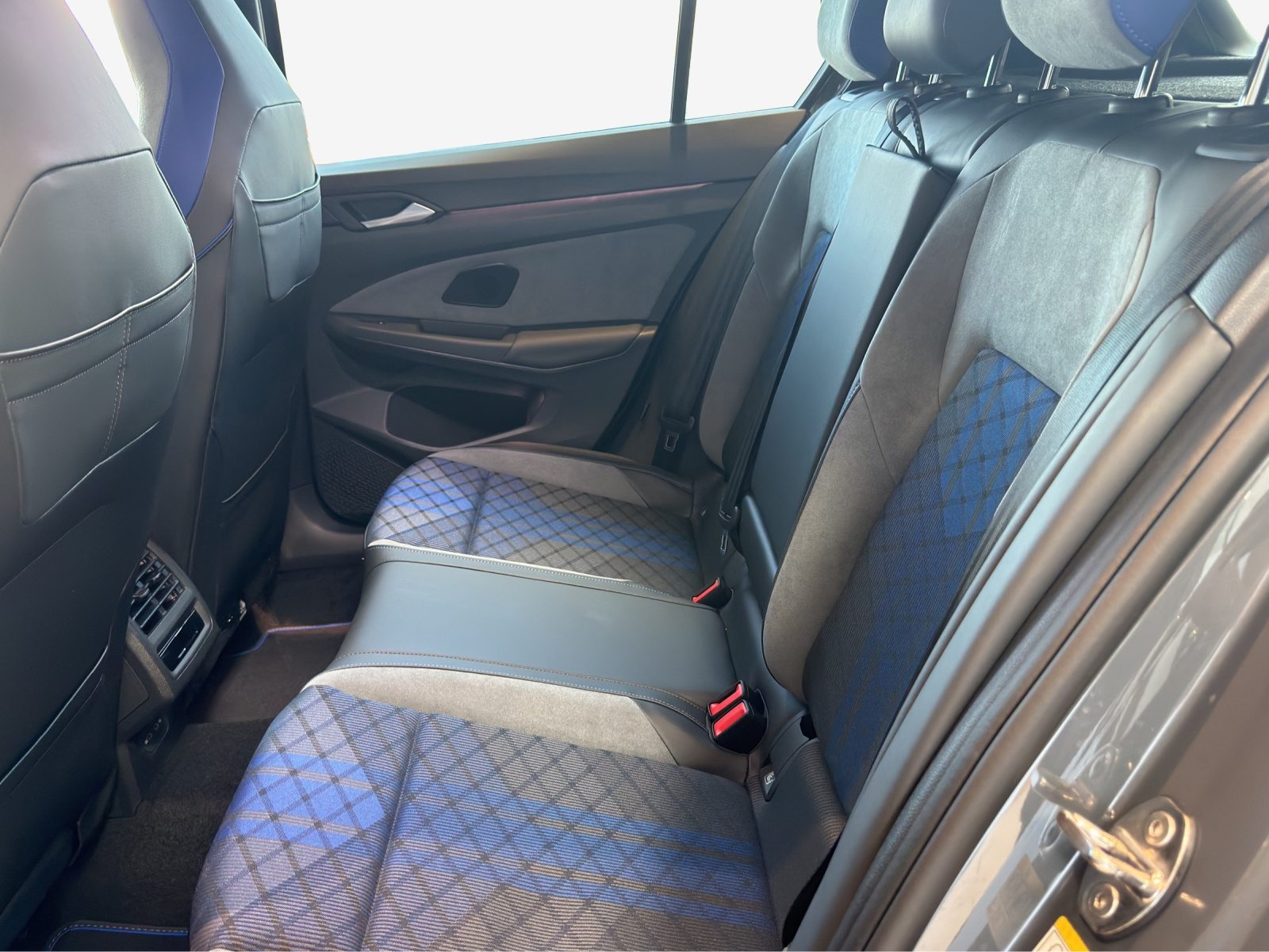 VW Golf R, Petrol, New car, Automatic - 4