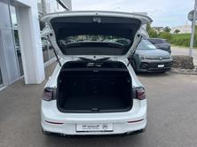 VW Golf R-Line, Petrol, New car, Automatic - 5