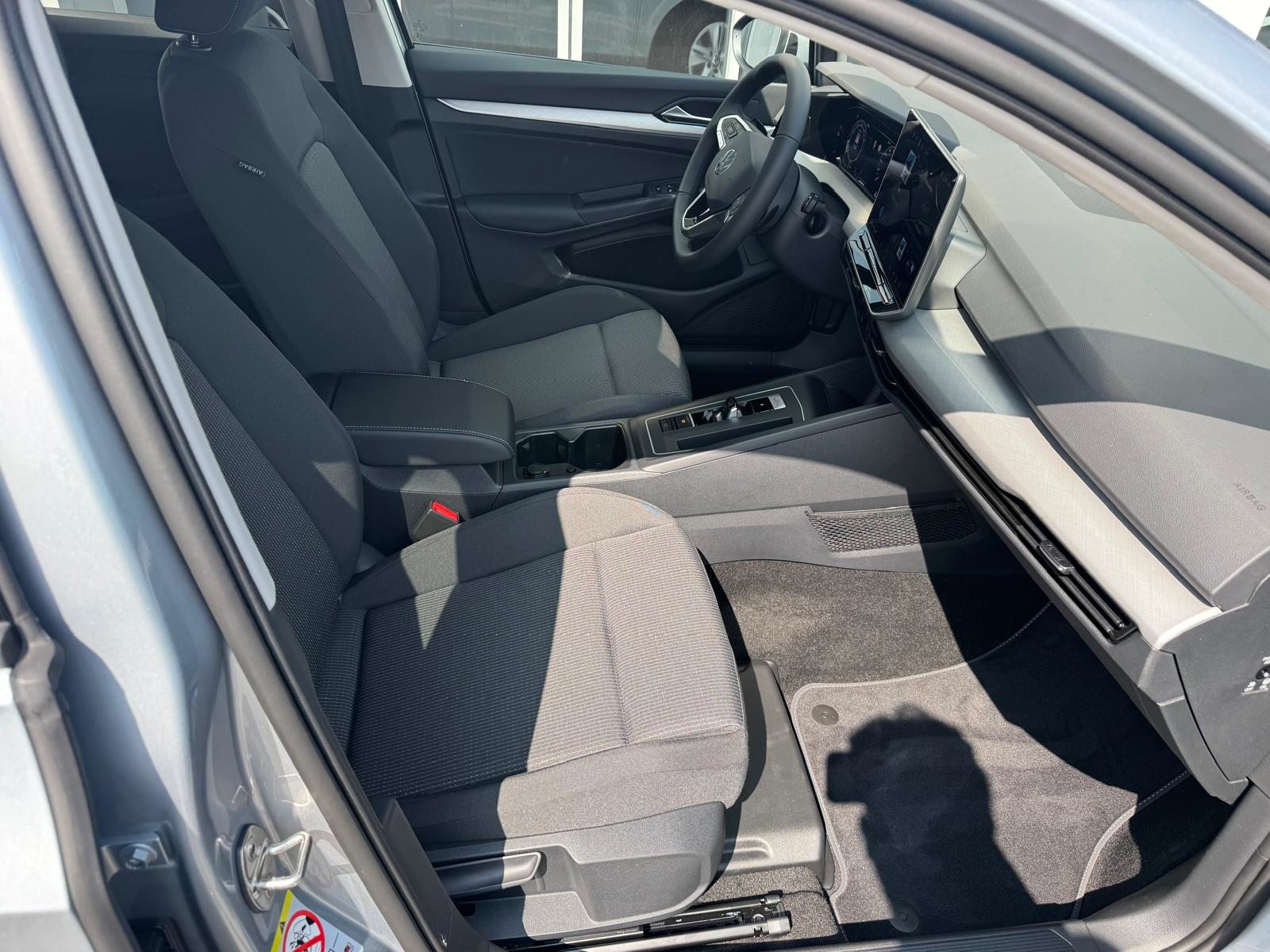 VW Golf Value, Benzin, Neuwagen, Automatik - 3