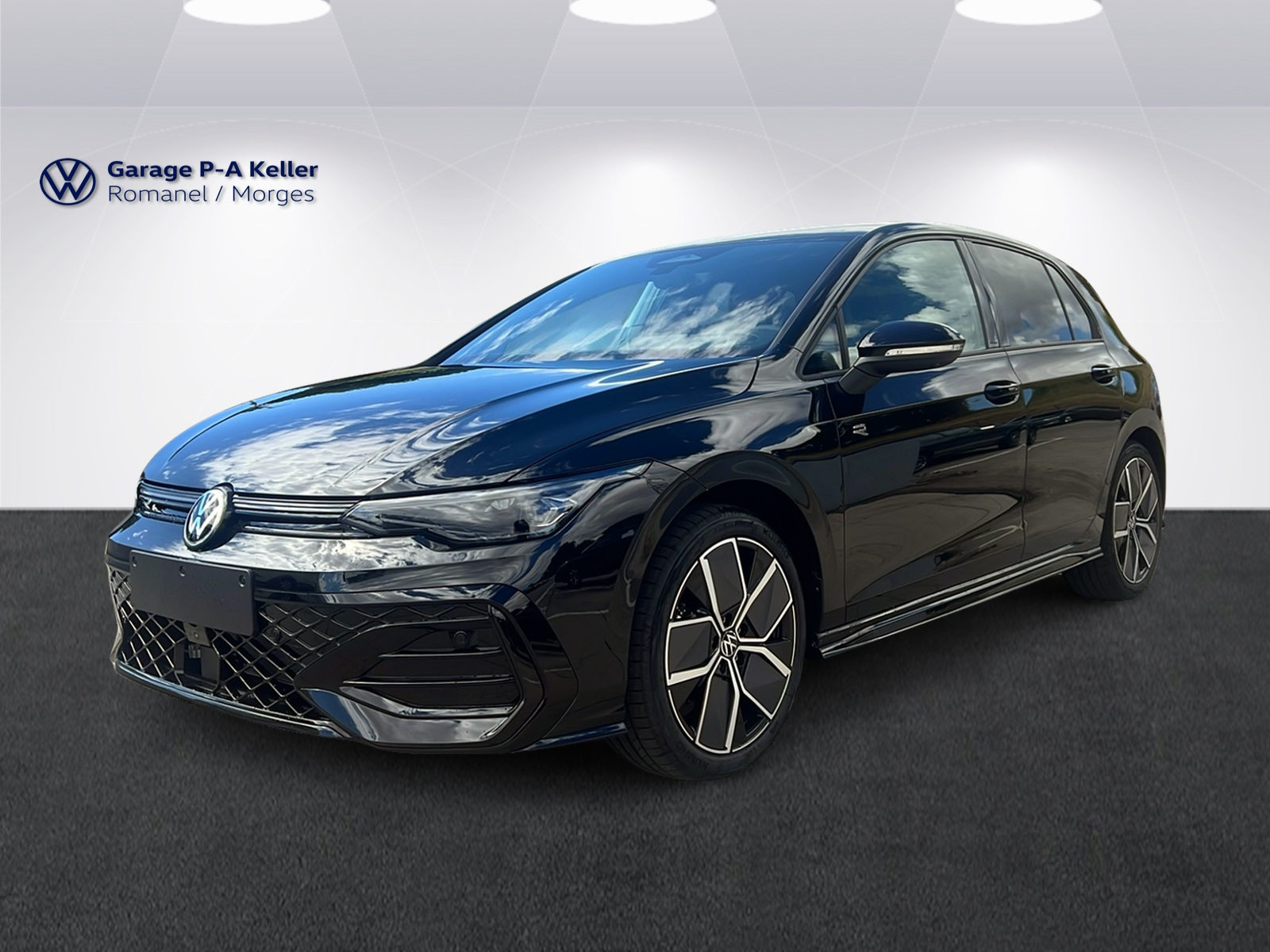 VW Golf  R-Line