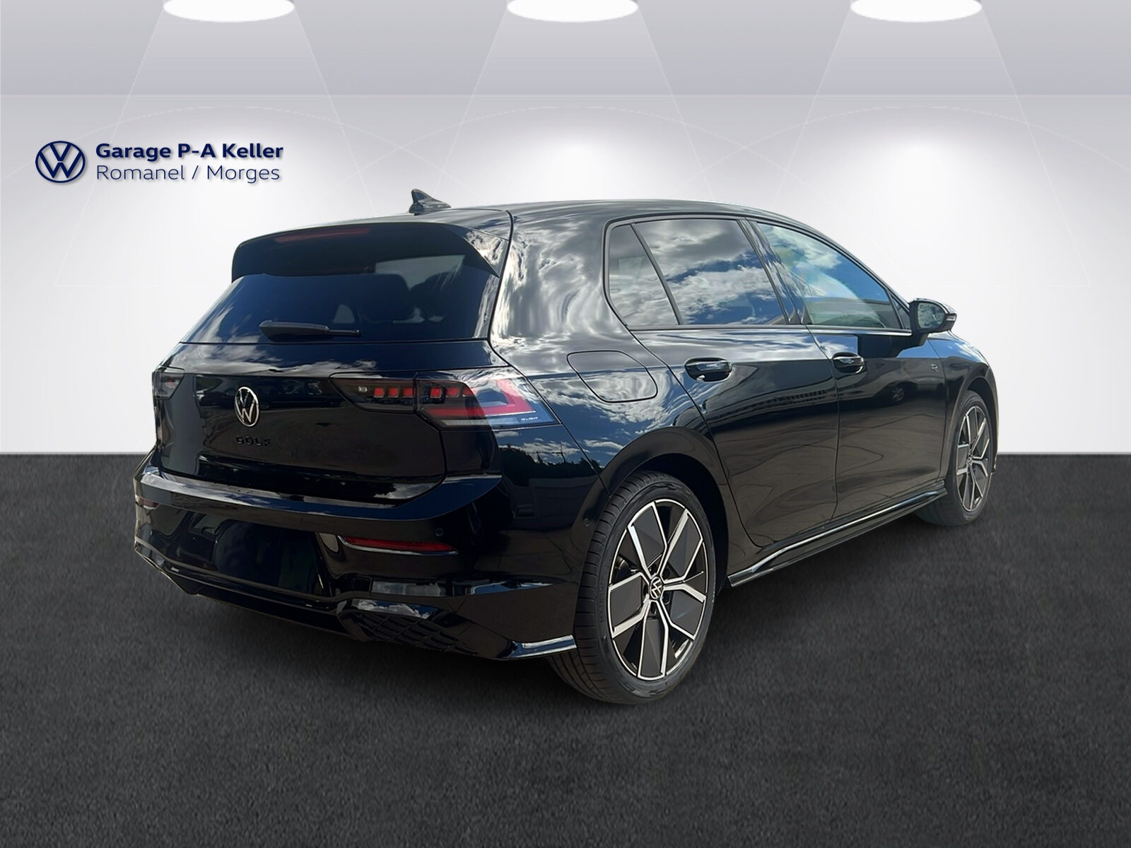 VW Golf  R-Line, Essence, Voiture nouvelle, Automatique - 4