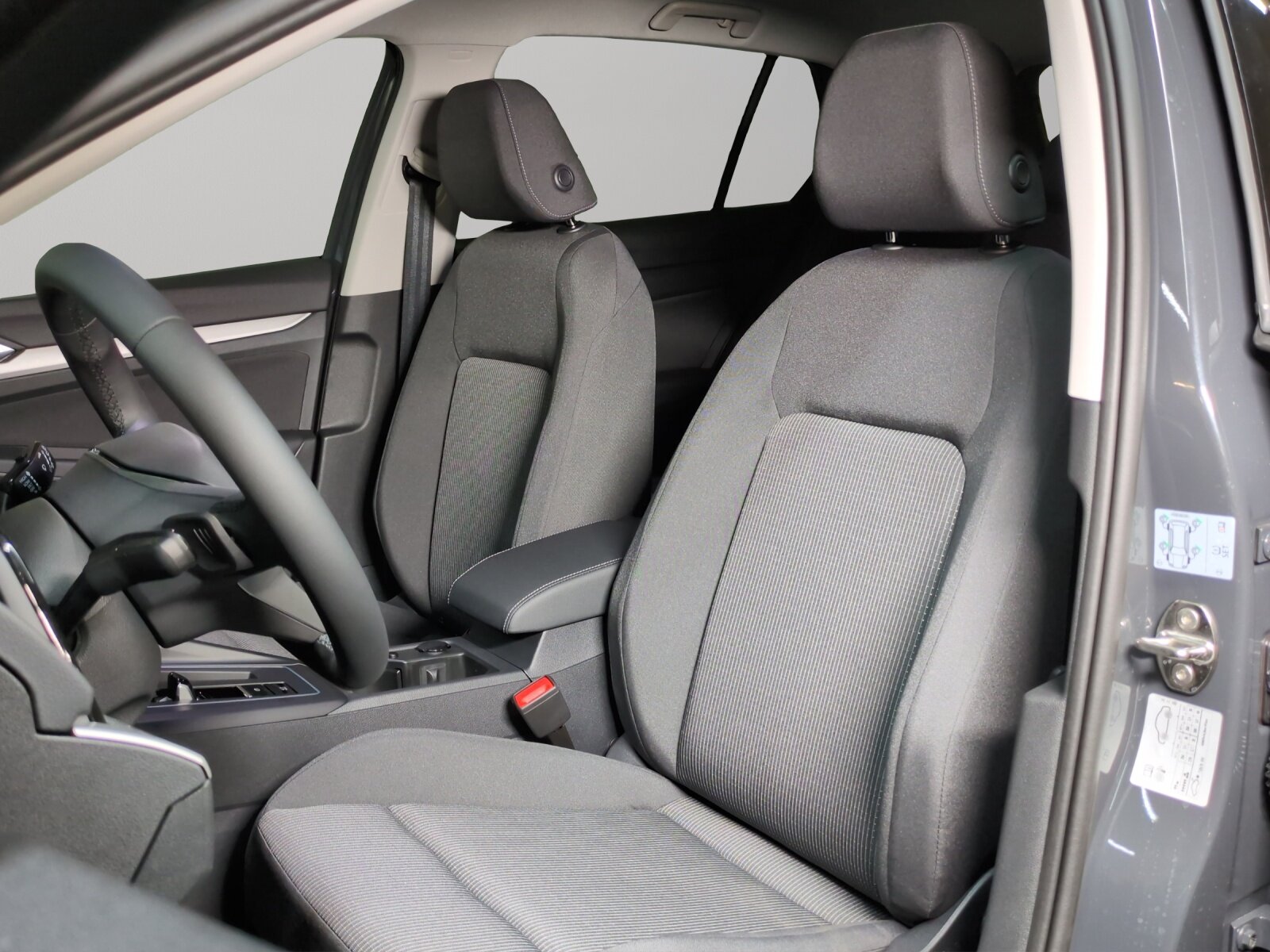 VW Golf 1.5 e TSI mHEV Value DSG, Benzin, Neuwagen, Automatik - 6