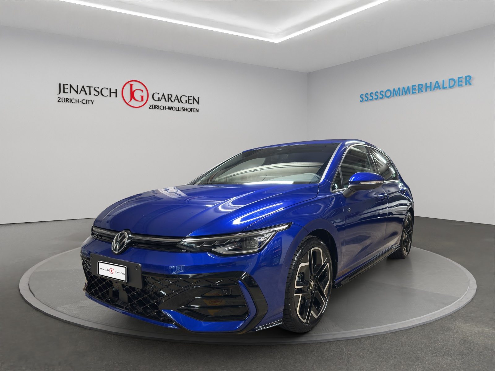 VW Golf VIII 1.5 eTSI R-Line DSG