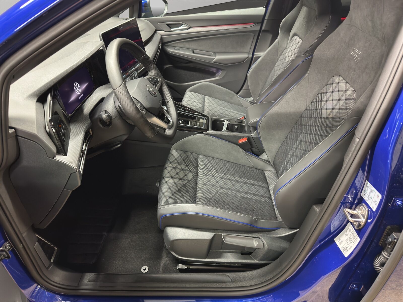 VW Golf VIII 1.5 eTSI R-Line DSG, Hybride Leggero Benzina/Elettrica, Auto nuove, Automatico - 6