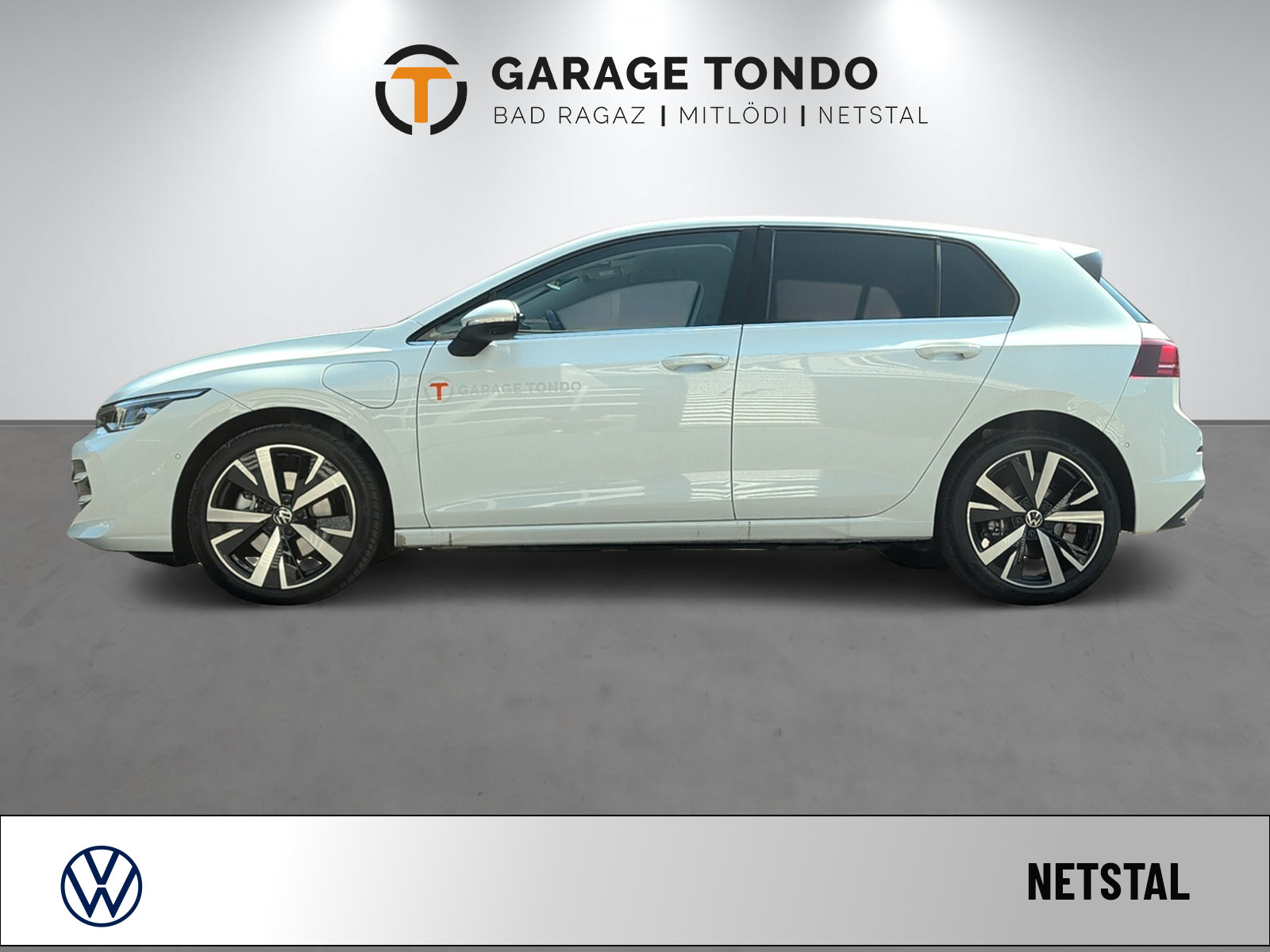 VW Golf VIII 1.5 TSI PHEV Style DSG, Full-Hybrid Petrol/Electric, New car, Automatic - 3