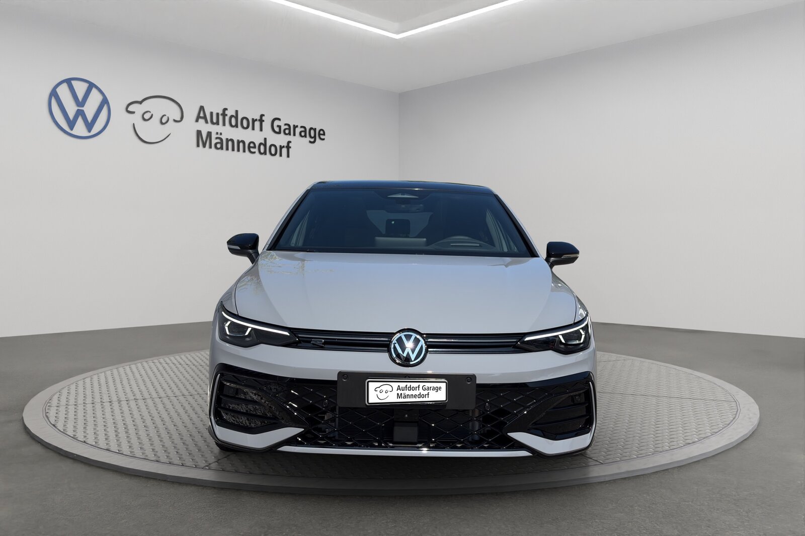 VW Golf 1.5 e TSI mHEV R-Line DSG, Mild-Hybrid Benzin/Elektro, Neuwagen, Automatik - 2