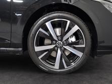 VW Golf Style PHEV, Full-Hybrid Petrol/Electric, New car, Automatic - 5