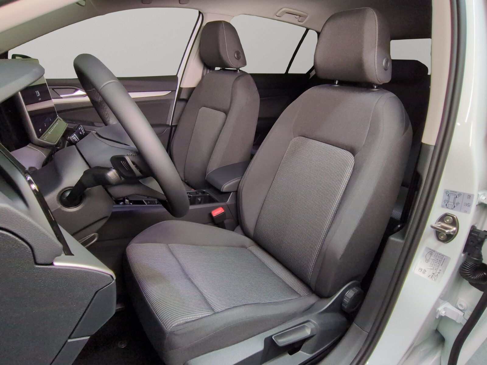 VW Golf 1.5 e TSI mHEV Value DSG, Essence, Voiture nouvelle, Automatique - 6