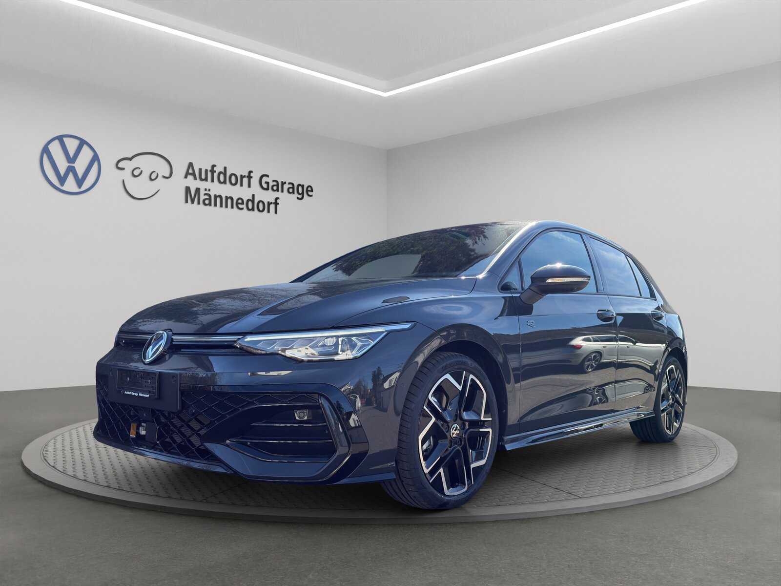 VW Golf 2.0 TSI R-Line DSG 4 Motion
