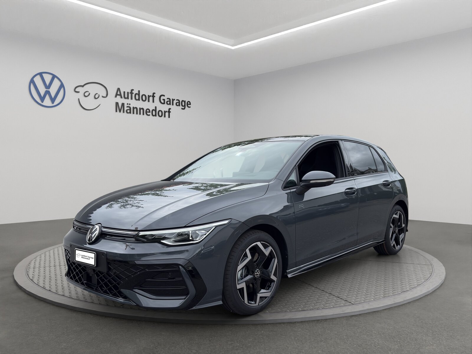 VW Golf 2.0 TSI R-Line DSG 4 Motion