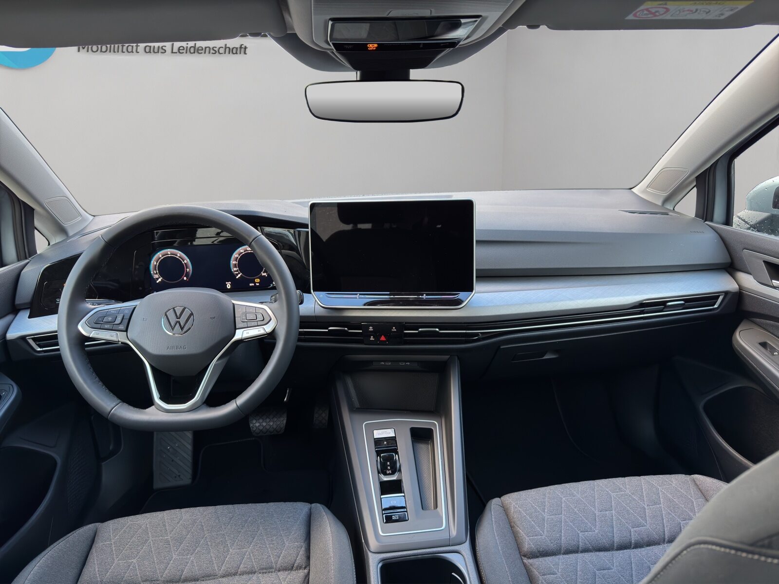 VW Golf Life, Petrol, New car, Automatic - 5