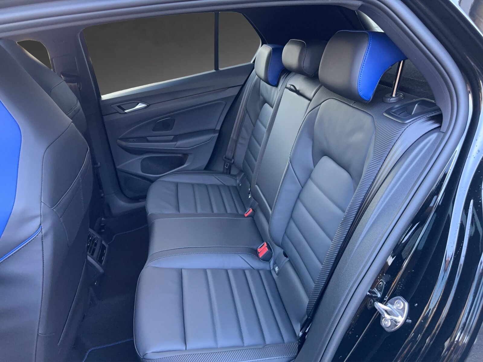 VW Golf R, Petrol, New car, Automatic - 7