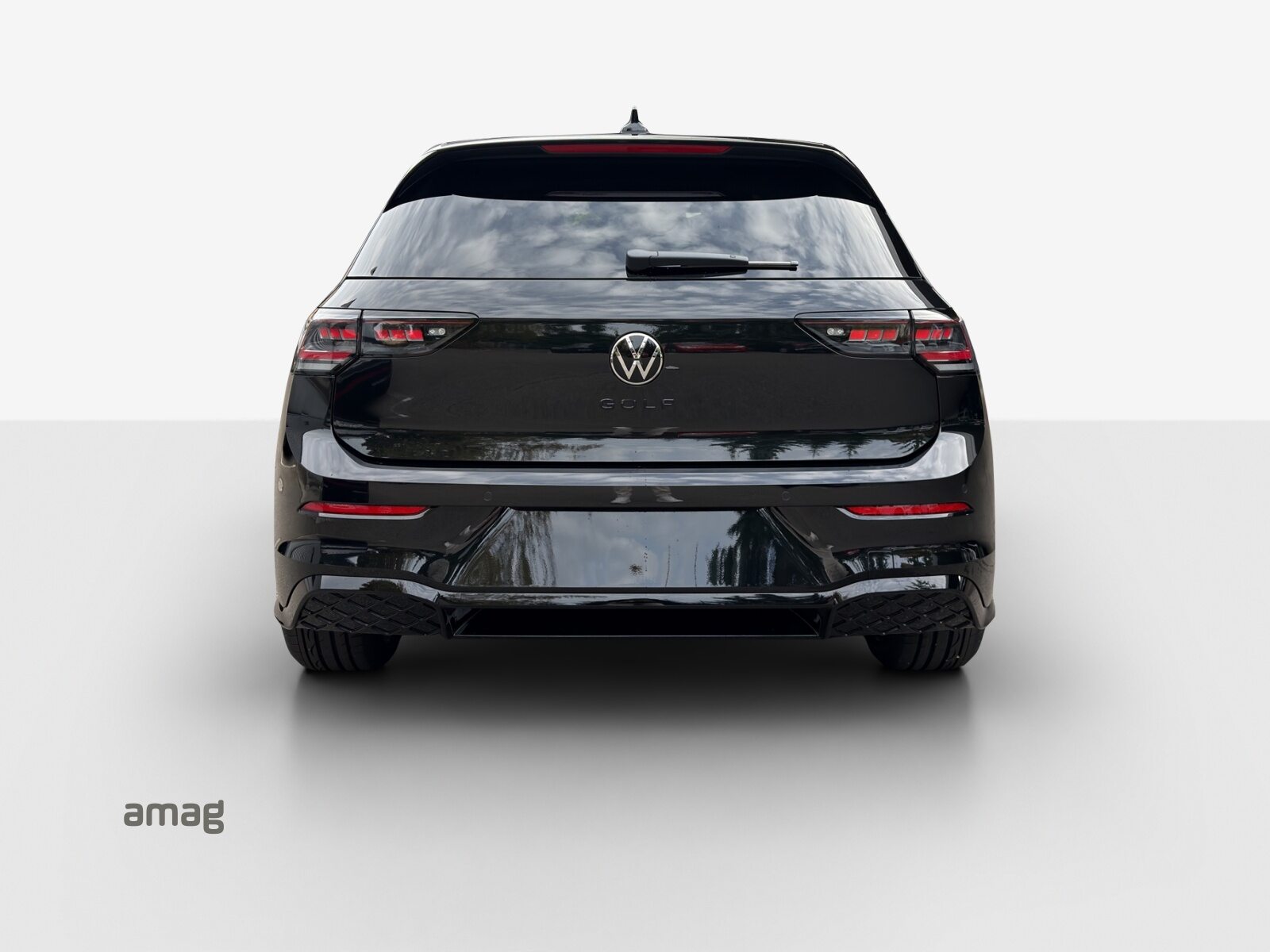 VW Golf  R-Line, Petrol, New car, Automatic - 4