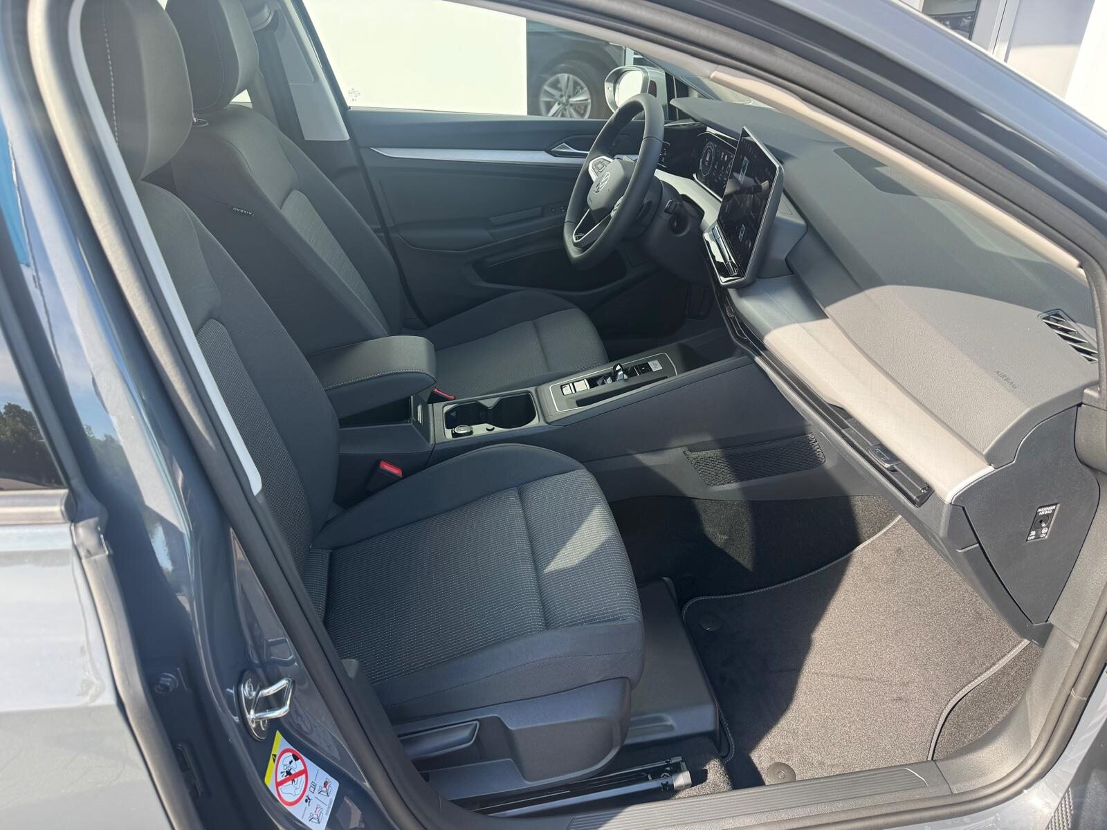 VW Golf Basis, Benzin, Neuwagen, Automatik - 3
