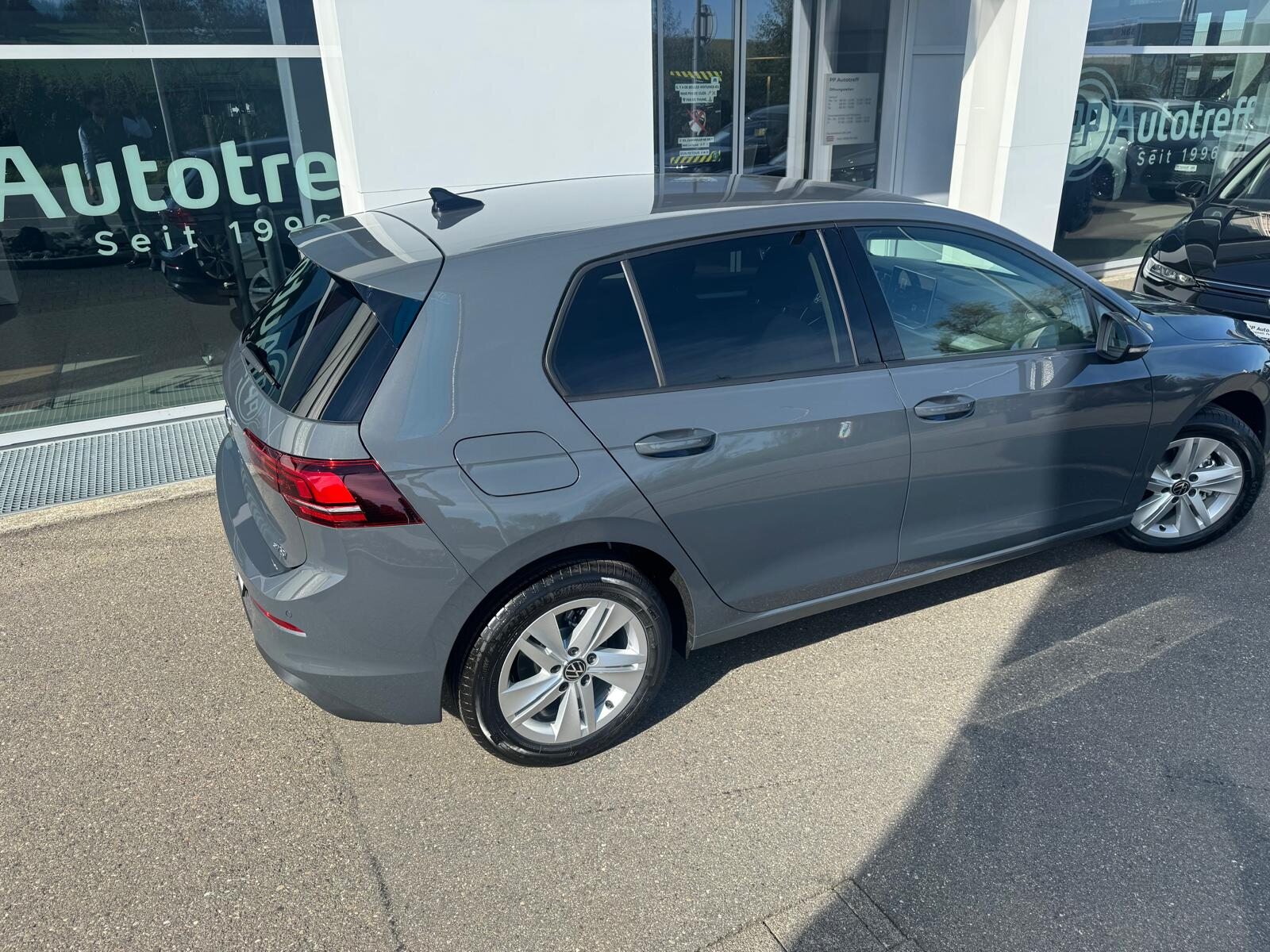 VW Golf Basis, Benzin, Neuwagen, Automatik - 4