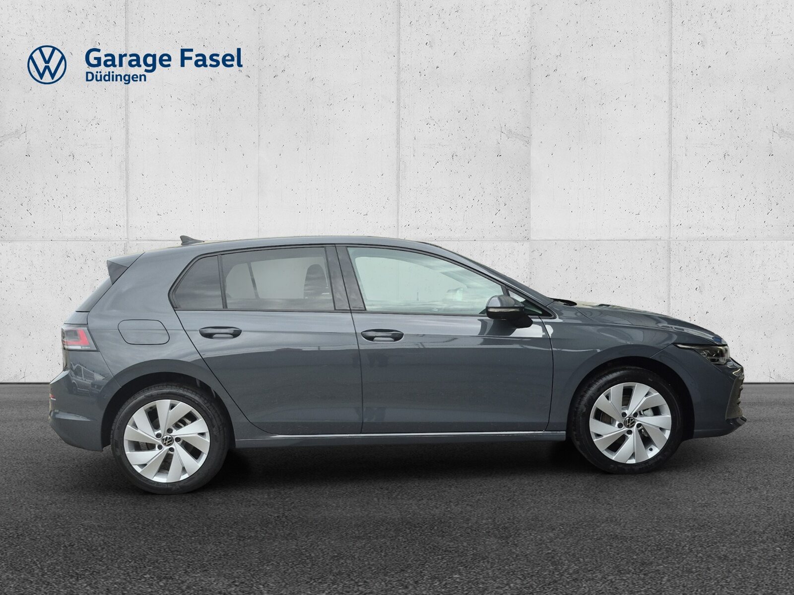 VW Golf UNITED, Petrol, New car, Automatic - 6