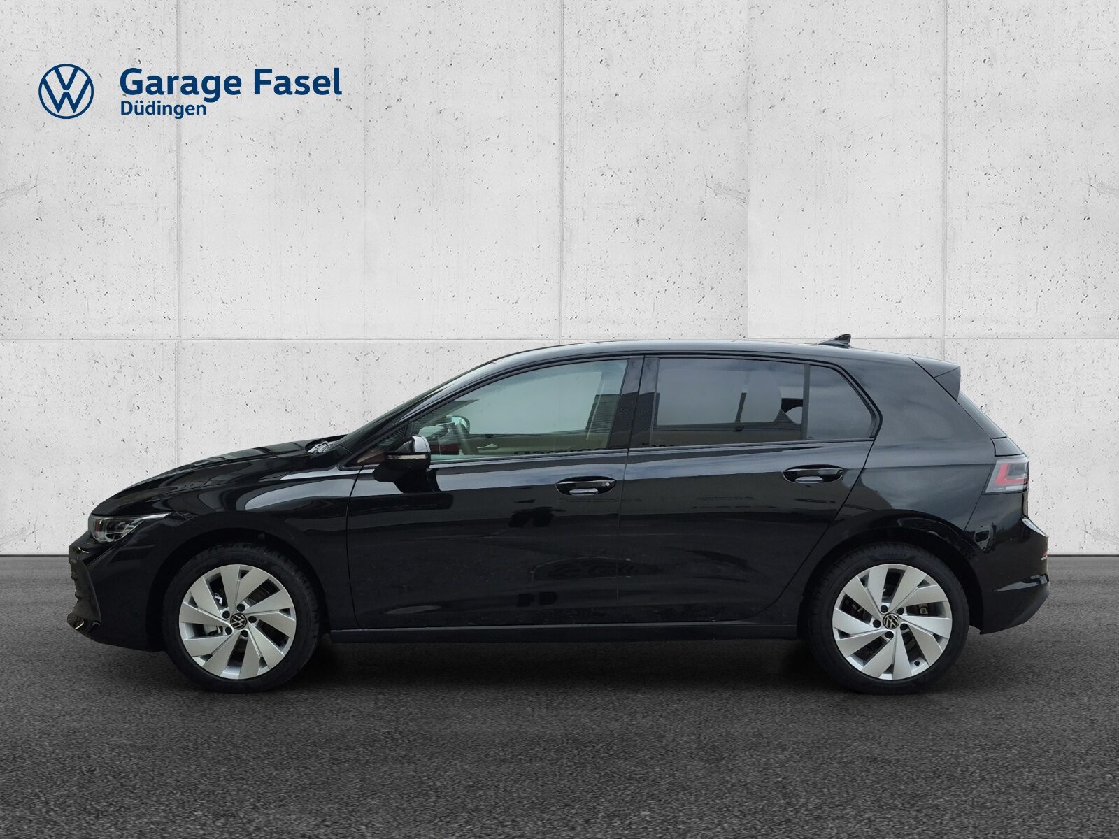 VW Golf UNITED, Petrol, New car, Automatic - 2