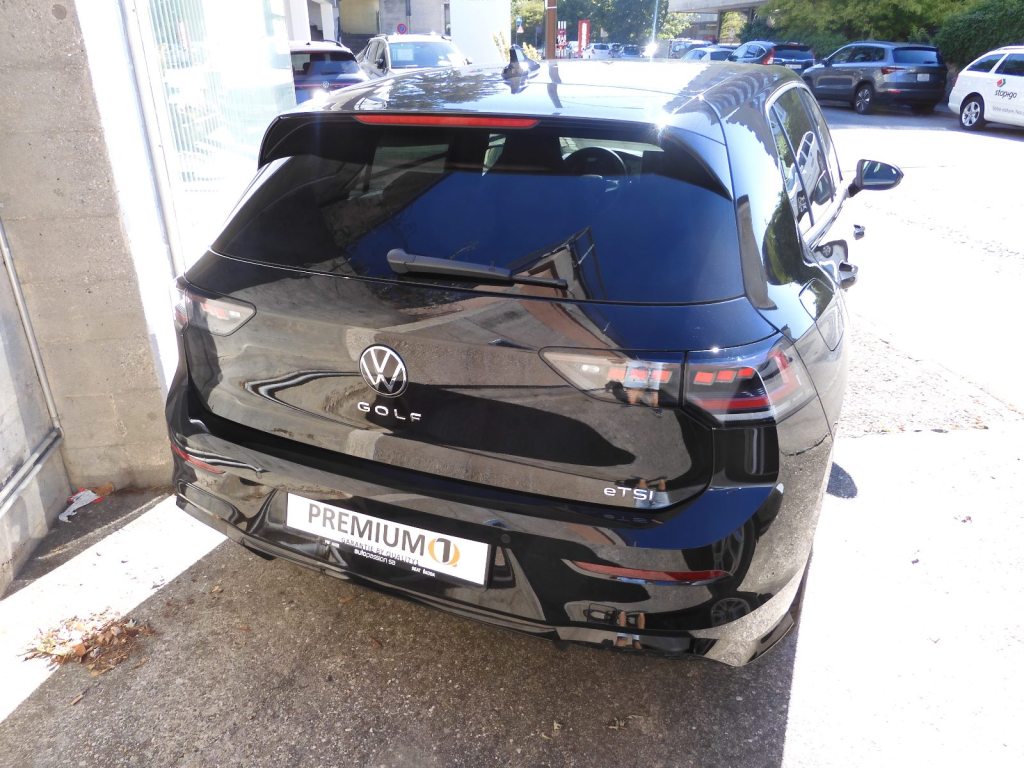 VW GOLF 1.5 eTSI R-Line DSG, Mild-Hybrid Benzin/Elektro, Occasion / Gebraucht, Automatik - 6