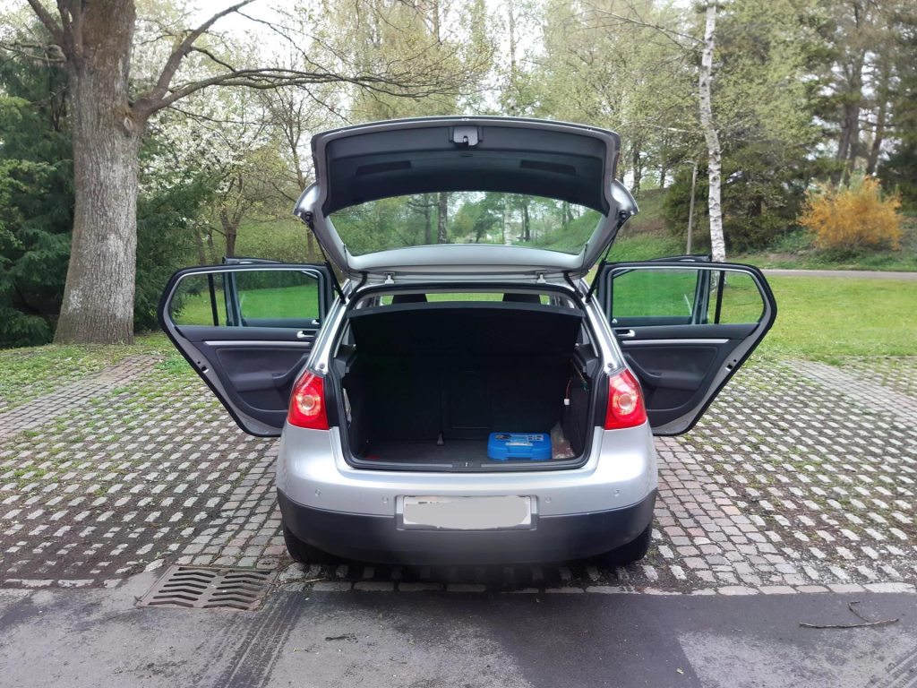 VW GOLF 2.0 FSI Comfortline, Essence, Occasion / Utilisé, Automatique - 4