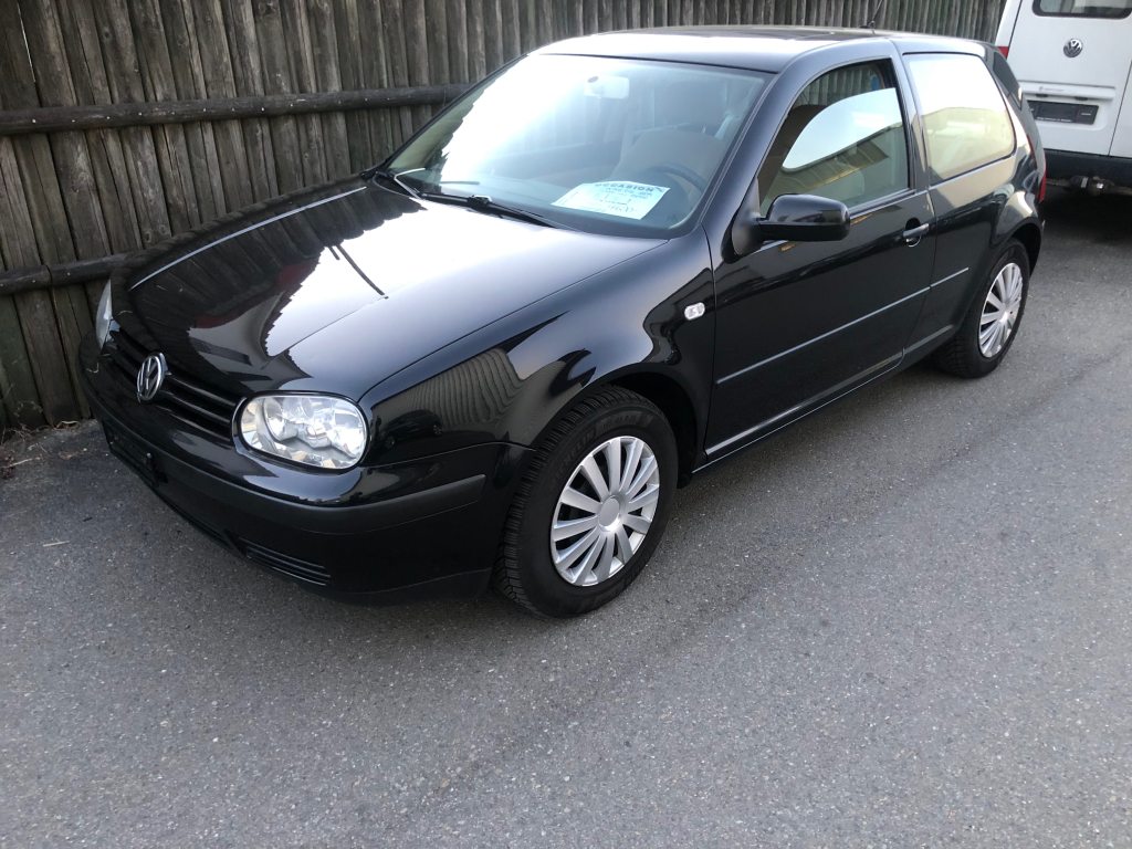 VW GOLF 2.0 Comfortline, Benzin, Occasion / Gebraucht, Automatik - 2