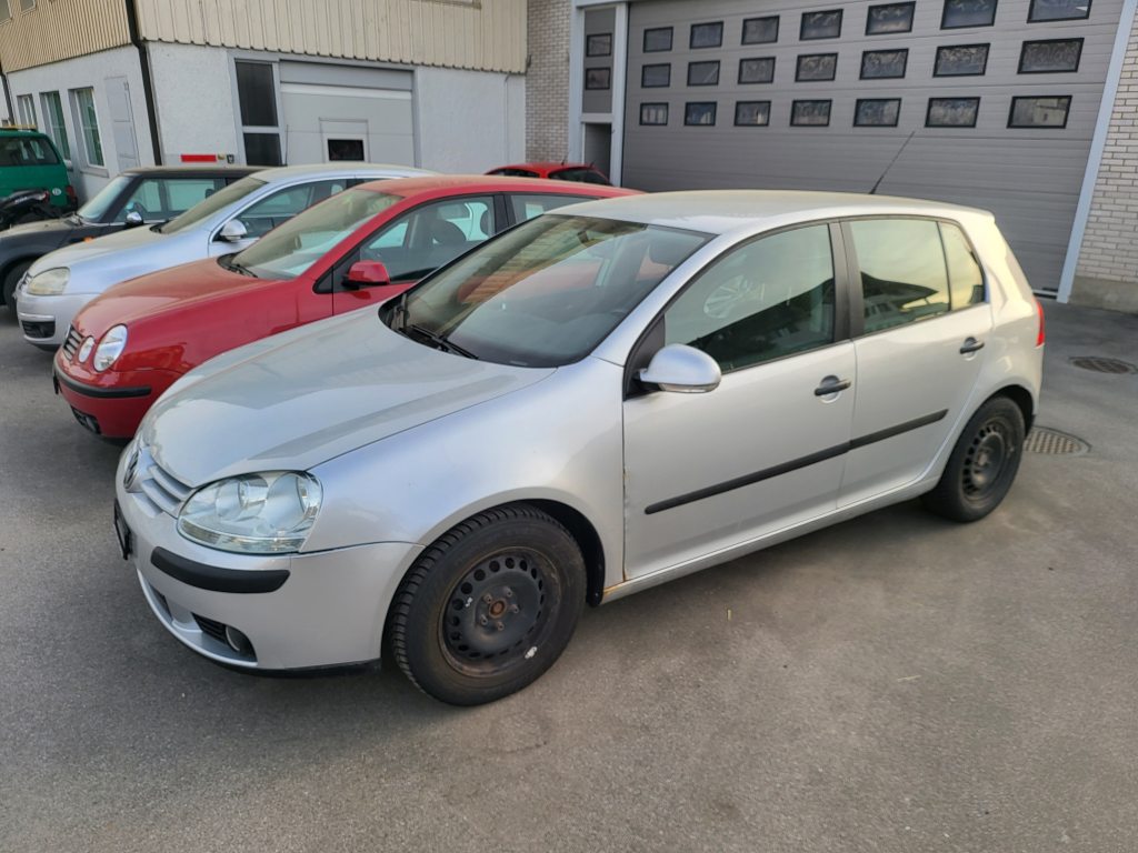 VW GOLF 1.6 FSI Trendline, Essence, Occasion / Utilisé, Manuelle - 3