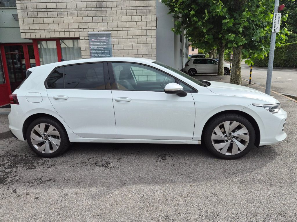 VW GOLF 1.5 eTSI Style DSG, Mild-Hybrid Petrol/Electric, Second hand / Used, Automatic - 2