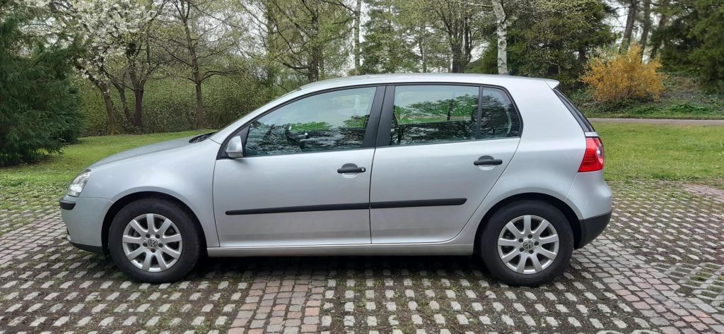 VW GOLF 2.0 FSI Comfortline, Essence, Occasion / Utilisé, Automatique - 3