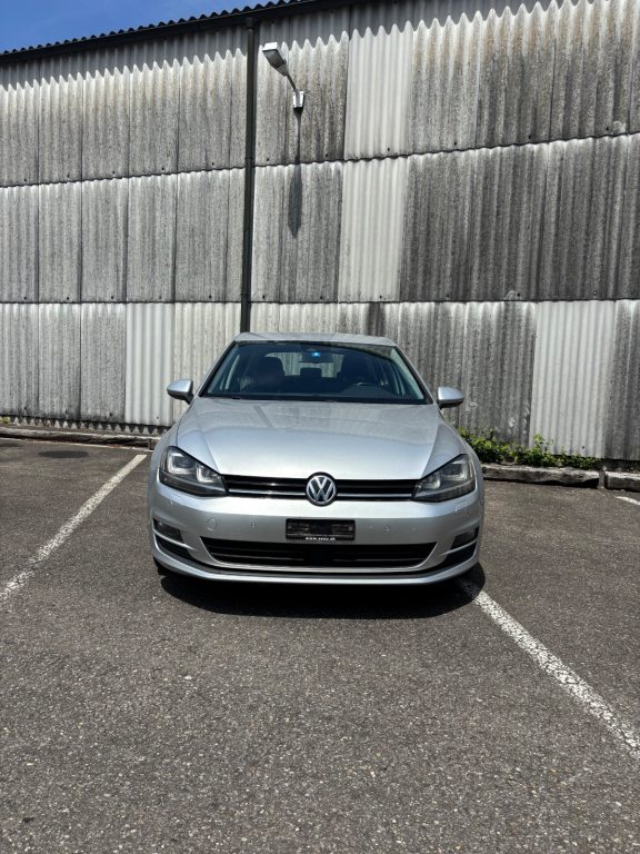 VW GOLF 2.0 TDI Comfortline 4m