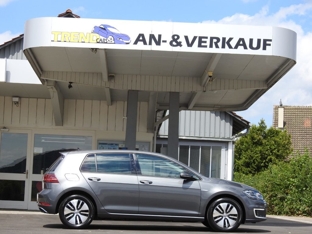VW Golf VII e, Elektro, Occasion / Gebraucht, Automatik - 5