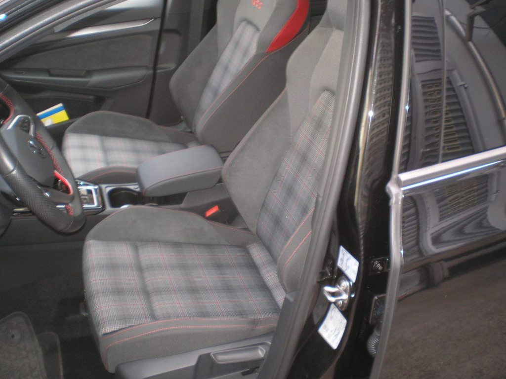 VW GOLF 2.0 TSI GTI DSG, Benzin, Occasion / Gebraucht, Automatik - 4