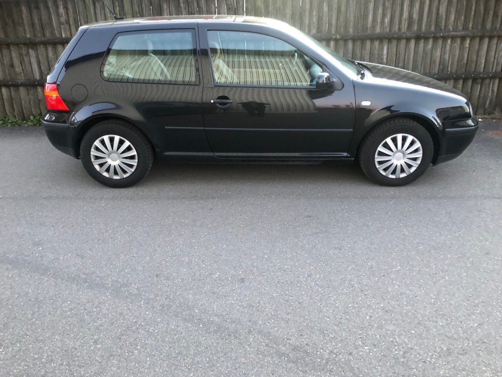 VW GOLF 2.0 Comfortline, Benzin, Occasion / Gebraucht, Automatik - 5