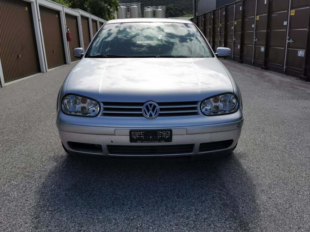 VW Golf IV 2.3 V5 170 Highline, Benzina, Occasioni / Usate, Manuale - 2