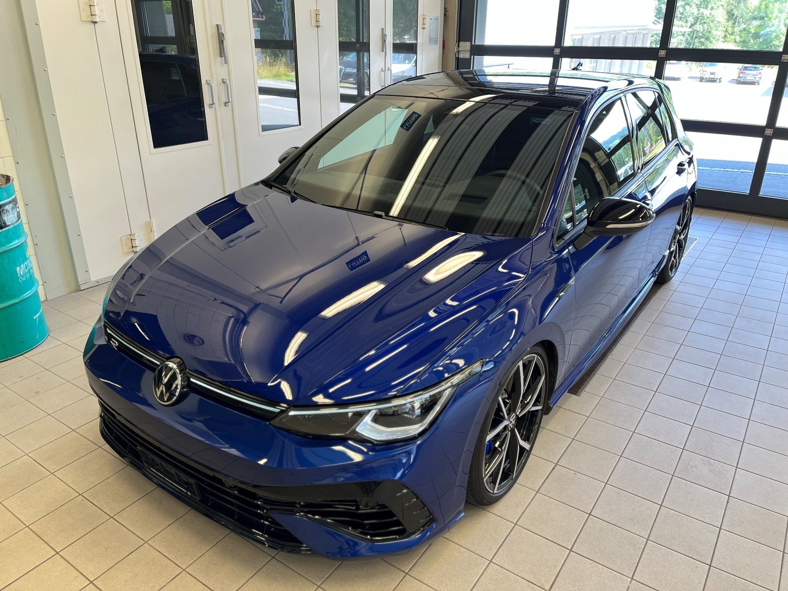 VW Golf R, Petrol, Second hand / Used, Automatic - 7
