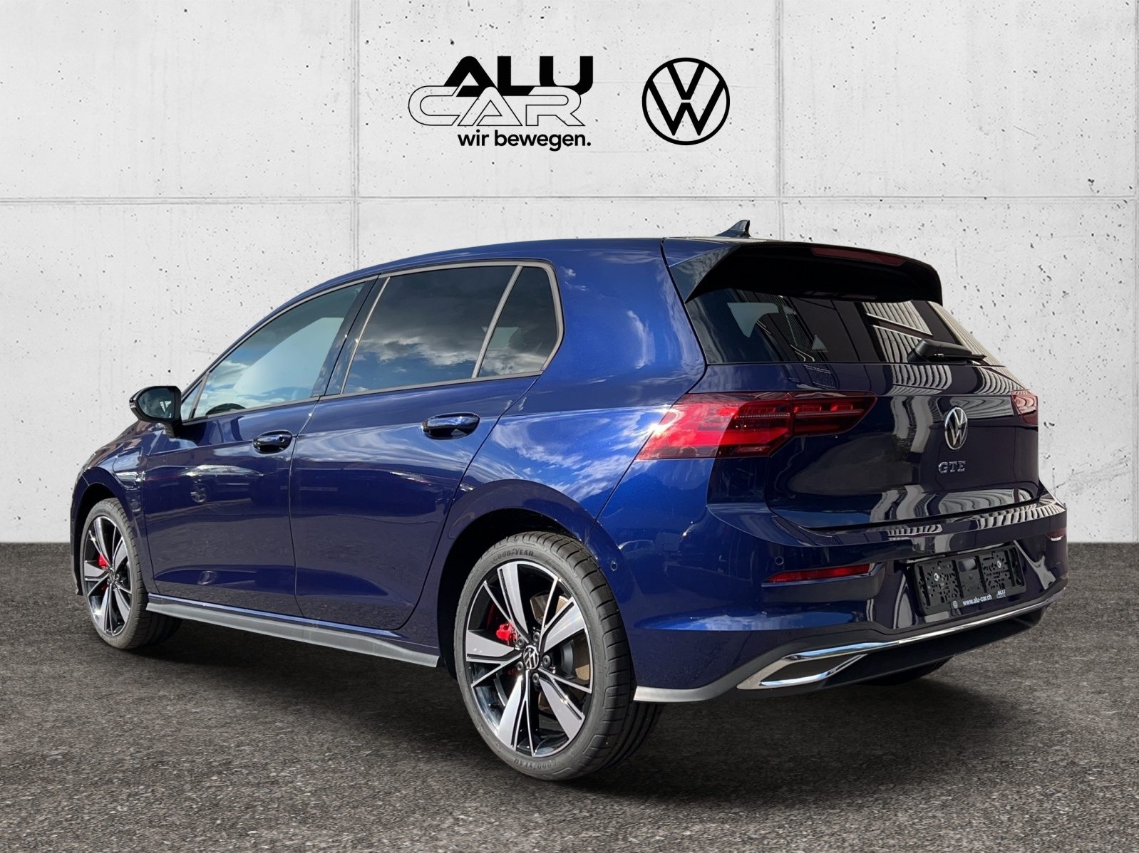 VW Golf GTE, Full-Hybrid Petrol/Electric, Second hand / Used, Automatic - 3
