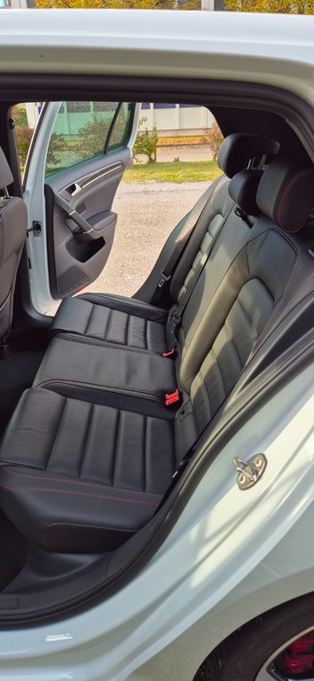 VW 2.0 TSI, Essence, Occasion / Utilisé, Manuelle - 6