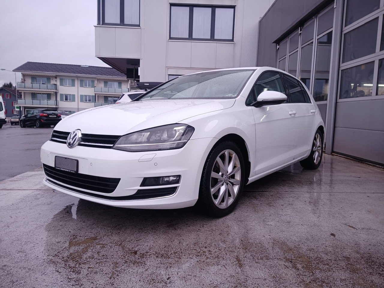 VW Golf VII 2.0 TDI Highline 4m, Diesel, Second hand / Used, Manual - 4