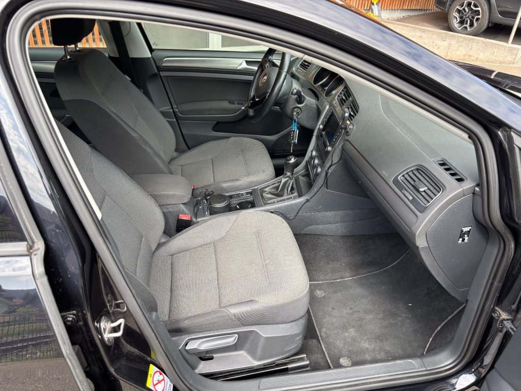VW GOLF 1.6 TDI Comfortline 4m, Diesel, Occasion / Gebraucht, Handschaltung - 7