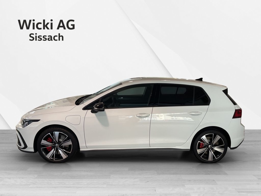VW Golf VIII 1.4 TSI PHEV GTE DSG, Plug-in-Hybrid Benzin/Elektro, Occasion / Gebraucht, Automatik - 3