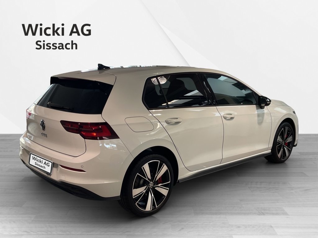 VW Golf VIII 1.4 TSI PHEV GTE DSG, Plug-in-Hybrid Benzin/Elektro, Occasion / Gebraucht, Automatik - 7