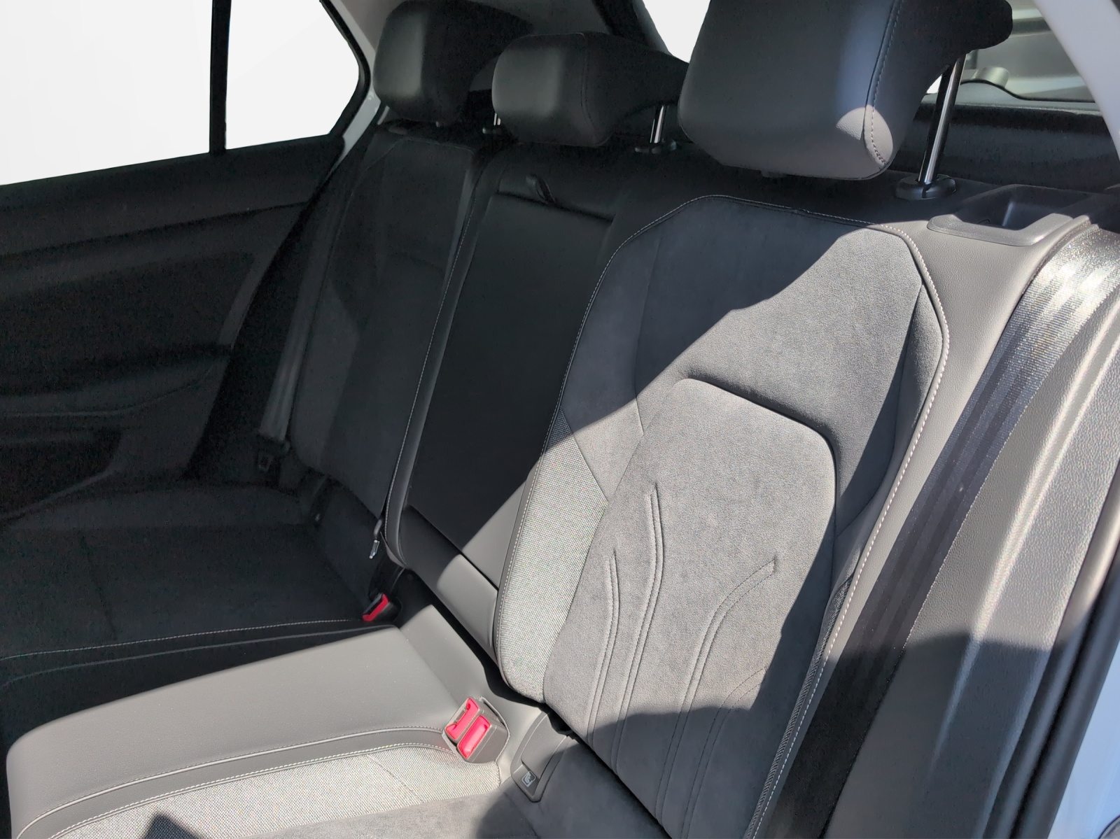 VW Golf PA Style PHEV, Voll-Hybrid Benzin/Elektro, Occasion / Gebraucht, Automatik - 6