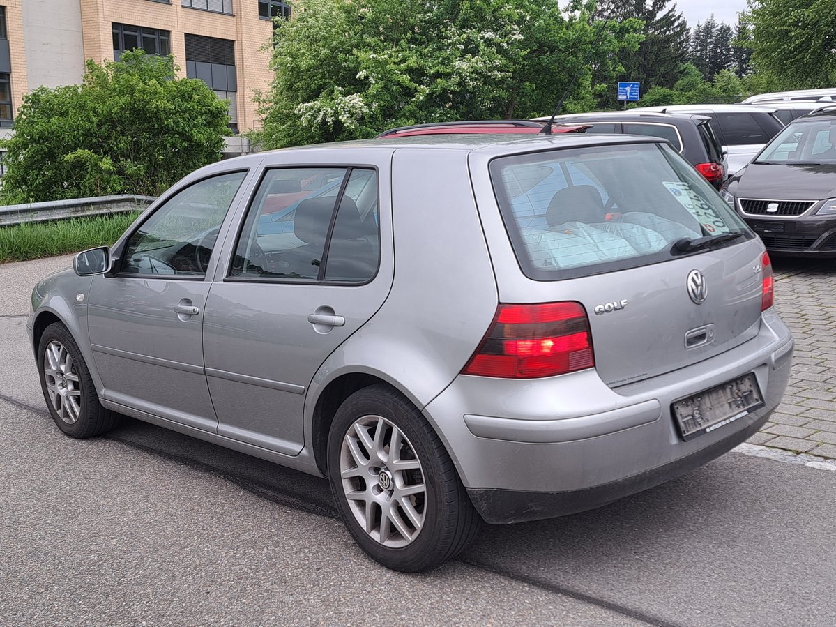 VW Golf 2.0 Comfortline, Essence, Occasion / Utilisé, Automatique - 2