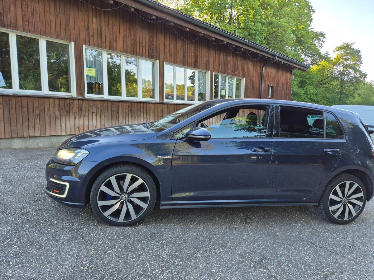VW Golf 1.4 TSI GTE DSG, Plug-in-Hybrid Petrol/Electric, Second hand / Used, Automatic - 7