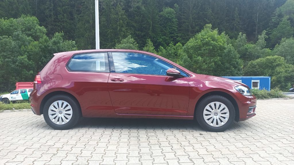 VW Golf VII 1.0 TSI Trendline, Petrol, Second hand / Used, Manual - 4