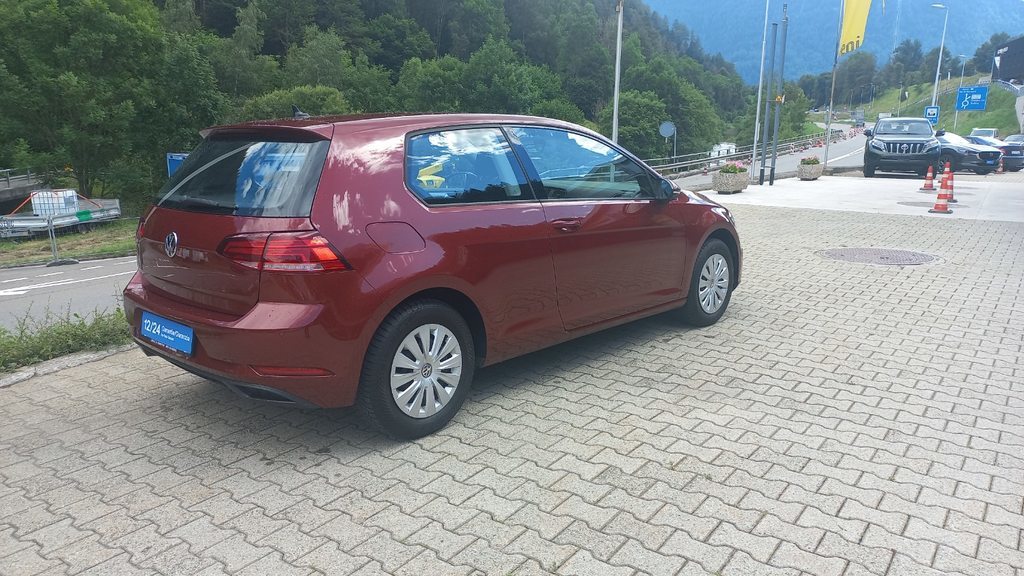 VW Golf VII 1.0 TSI Trendline, Petrol, Second hand / Used, Manual - 5